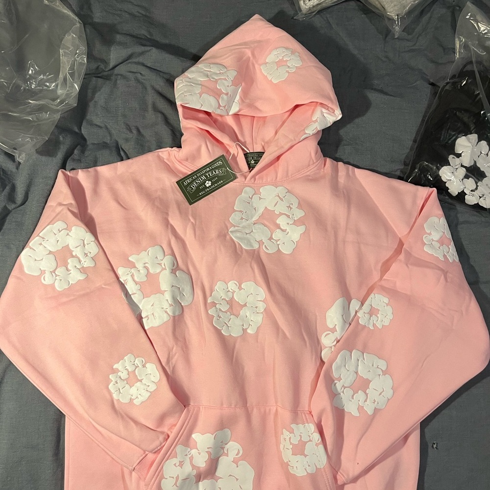 Size XL Pink Denim Tear Hoodie